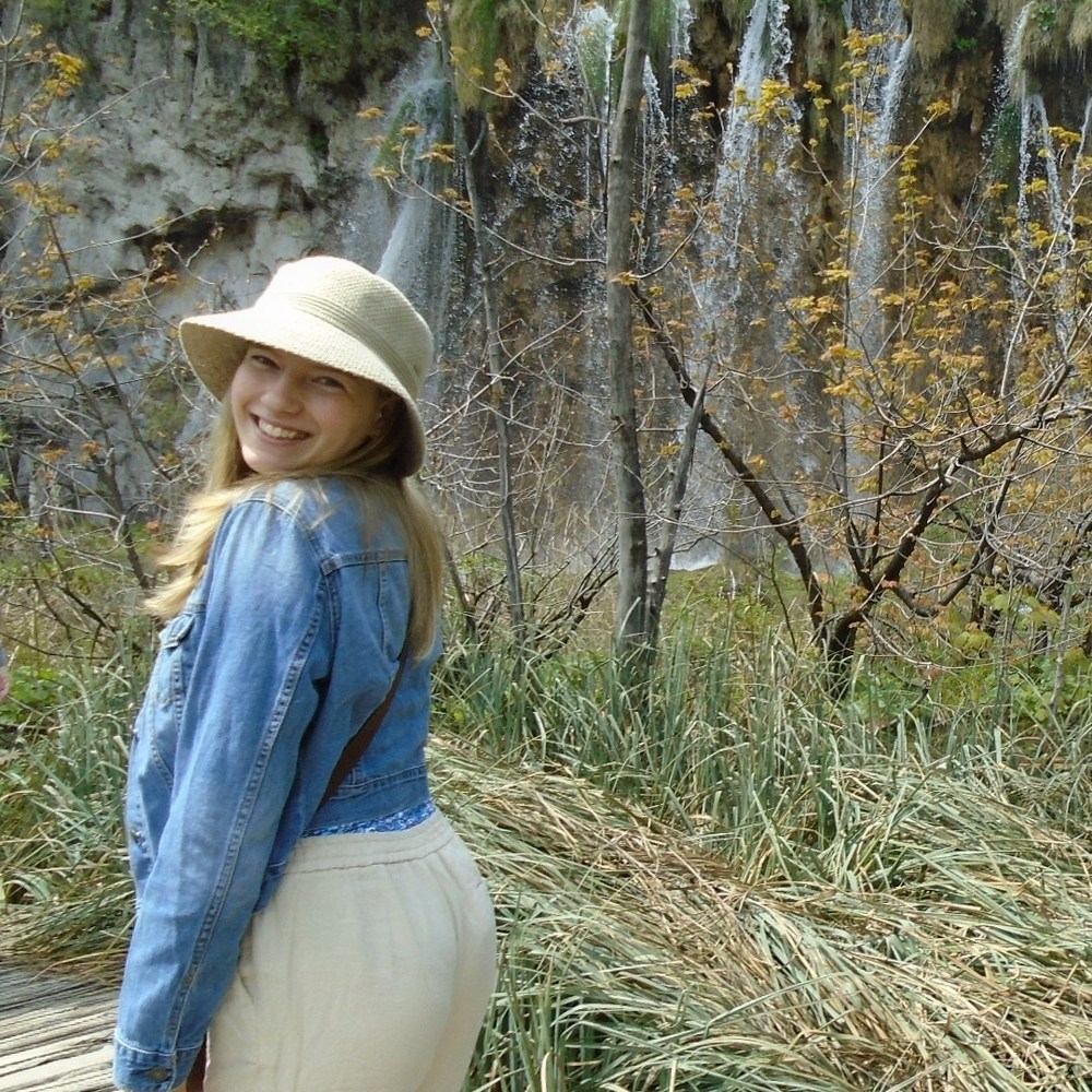 Meet your Posher, Sabrina
